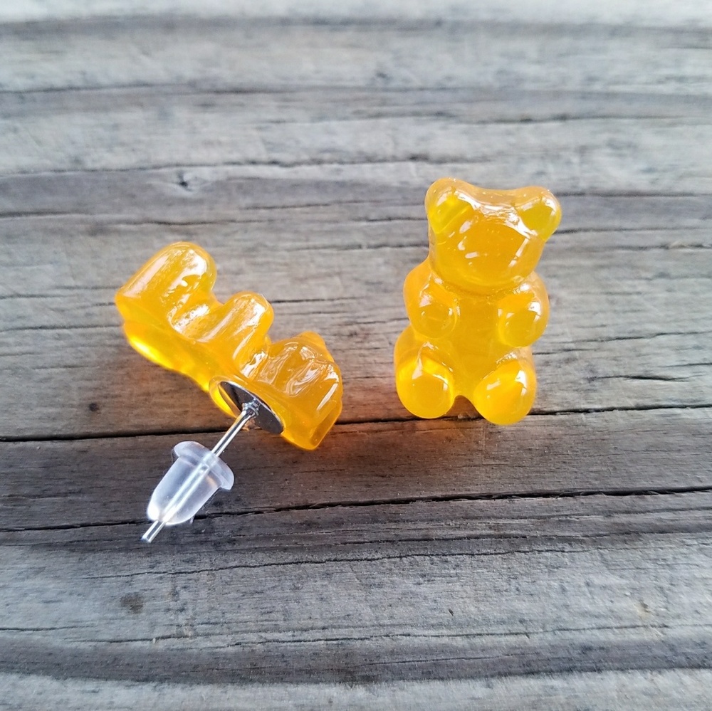 🐻ORANGE GUMMY BEAR STUDS🐻 - Picture 2 of 4